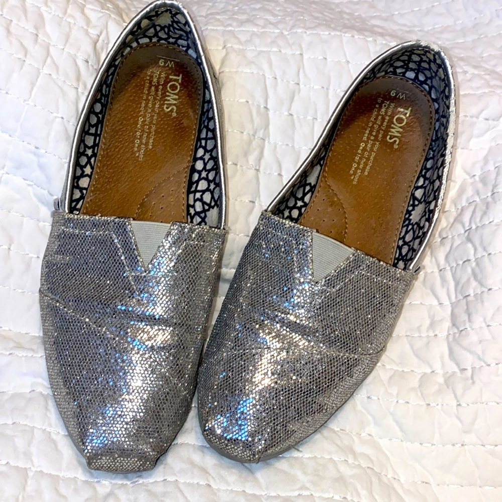 TOMS Silver Glitter size 9